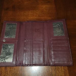 Karla Hanson leather wallet